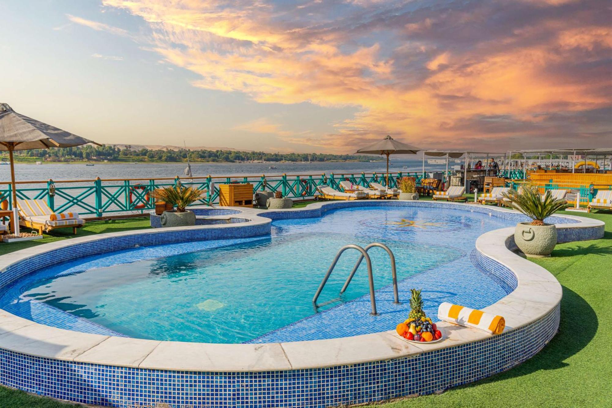 Hotel Sonesta Moon Goddess Cruise - From Aswan To Luxor - 03 & 07 Nights Every Friday Exteriér fotografie